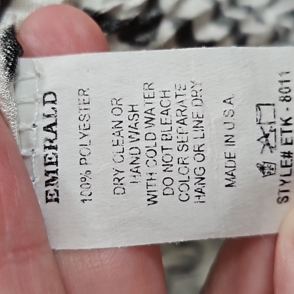Emerald Cheetah Leopard Print Blouse 2X - Picture 5 of 7